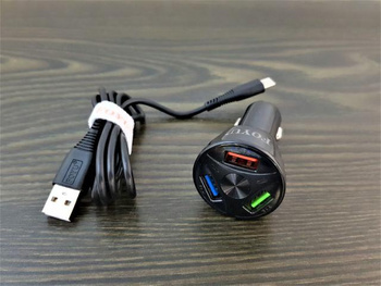 Ładowarka samochodowa QC 12W/7A 3xUSB